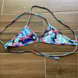 Rare Jolyn Vent Bikini Top Medium